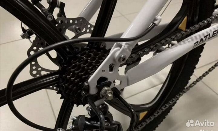 Велосипед на литых дисках