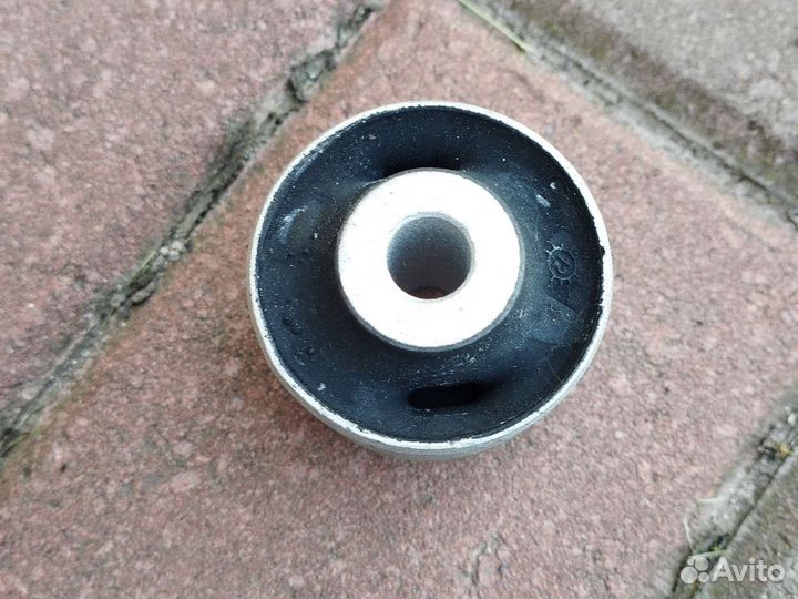 Сайлентблок Audi A4 A6 B6 C5