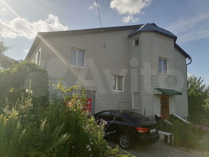 Дом 309 м² на участке 8 сот.