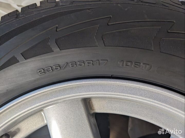 R17 Goodyear UltraGrip Ice SUV Gen-1 235/65, PCD 5x114.3 DIA 71.5