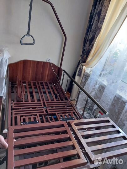 Кровать для лежачих больных с туалетом