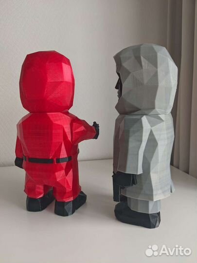 Фигурки из сериала игра в кальмара