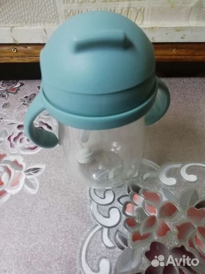 Бутылка непроливайка