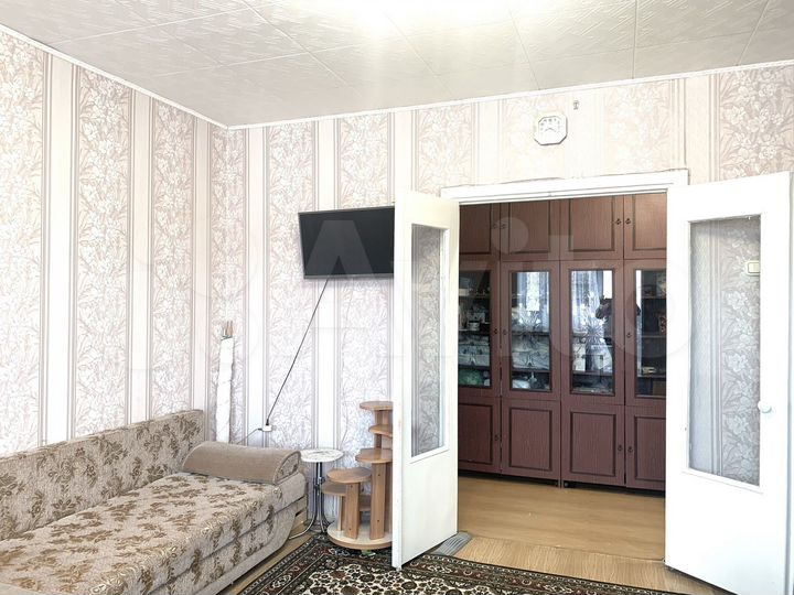 2-к. квартира, 54 м², 2/5 эт.