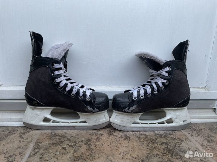 Коньки хоккейные Bauer Supreme 140 размер 33.5