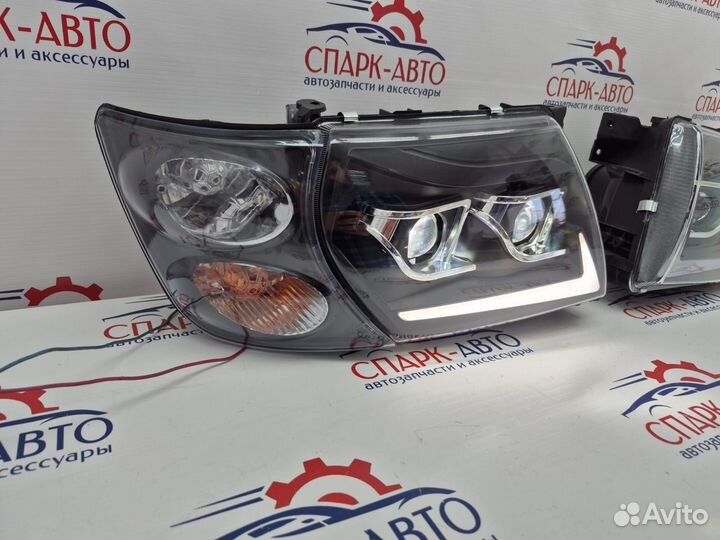Фары тюнинг Nissan Safari / Patrol Y61 2 линзы 97