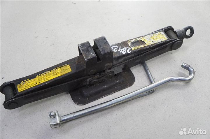 Поддомкратник Toyota Estima ACR30