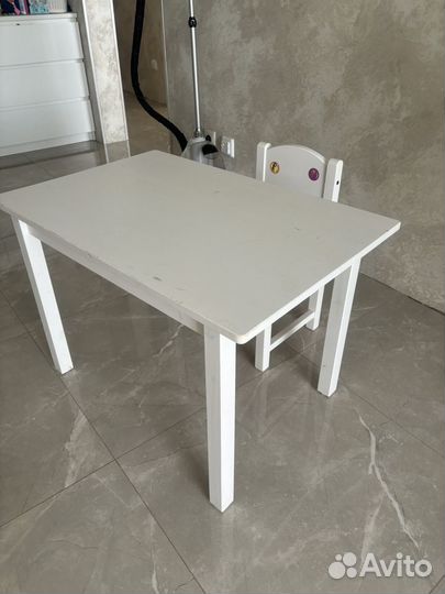 Детский стол и стул IKEA