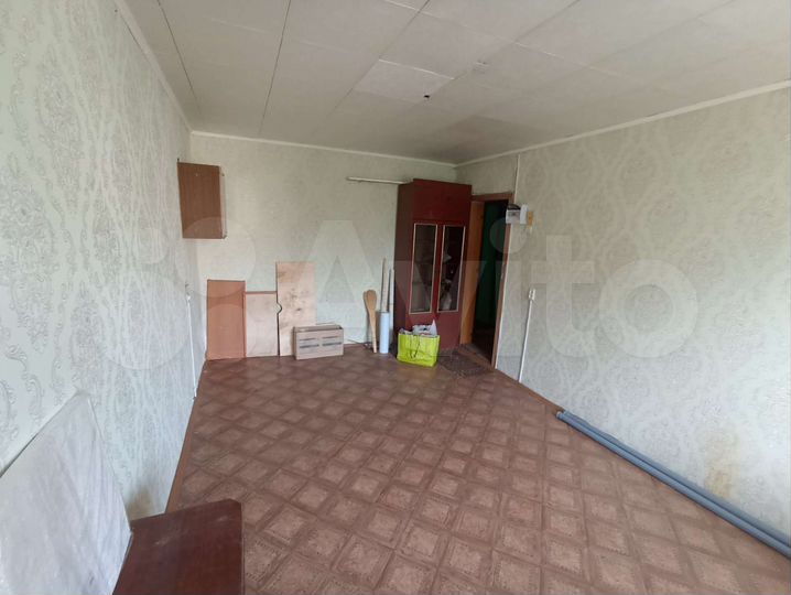 Комната 18 м² в 8-к., 4/5 эт.