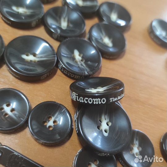 Пуговицы Giacomo the Jacket