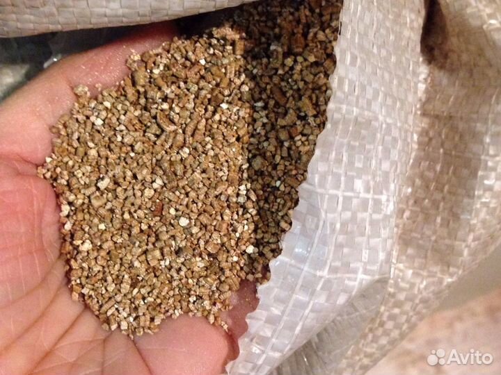 Вермикулит 2мм М-125 для растений 83л,40л,10л,1л