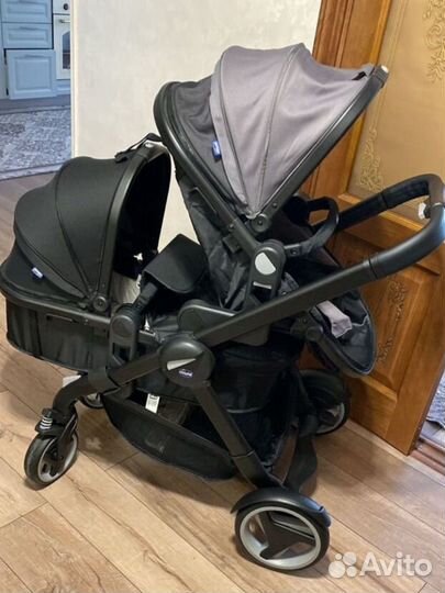 Коляска для двойни или погодок ChiccoFully