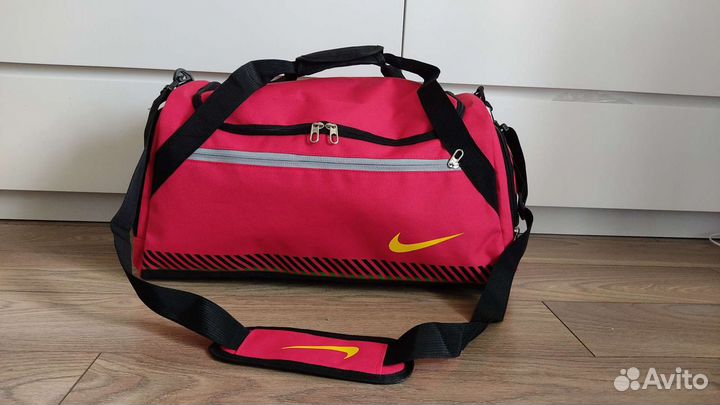 Новая сумка спортивная Nike