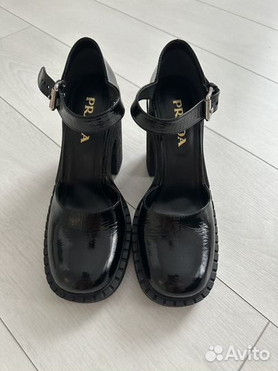 Туфли prada 39 женские