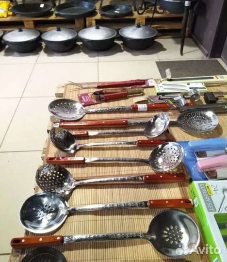 Шумовка и половник для казана
