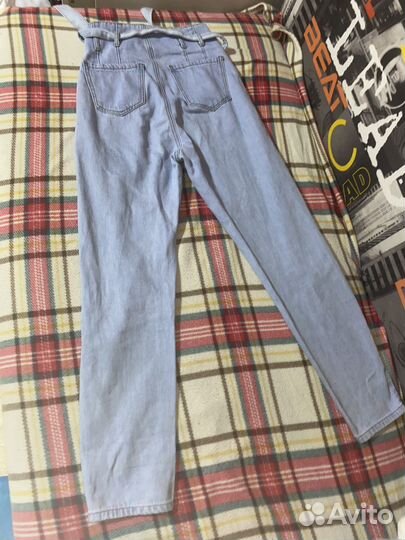 Джинсы на высокой талии