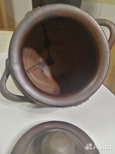 Глиняный горшок