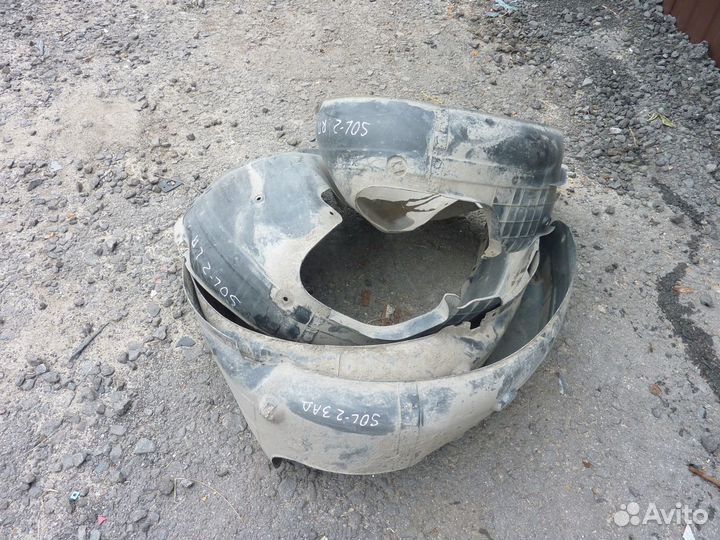 Hyundai Solaris 2 полкрылок локер задний