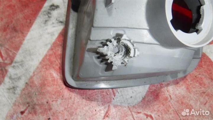 Фонарь задний в бампер правый Toyota Land Cruiser