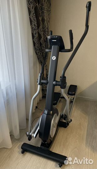 Эллиптический тренажер Proxima Enima II iPro