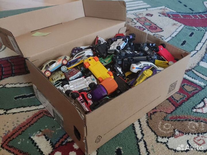 Машинки hot wheels