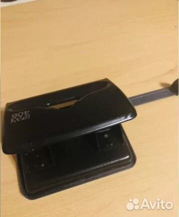 Новый дырокол SAX406 Австрия,30 листов