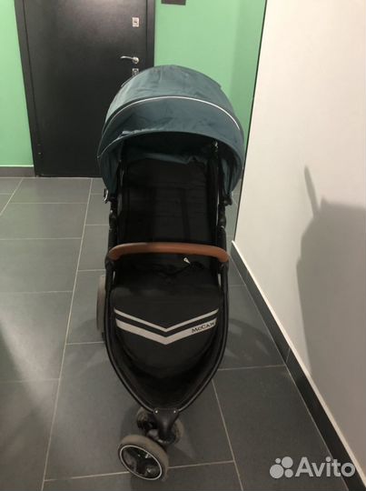 Коляска прогулочная