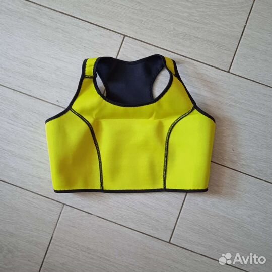 Спортивный топ