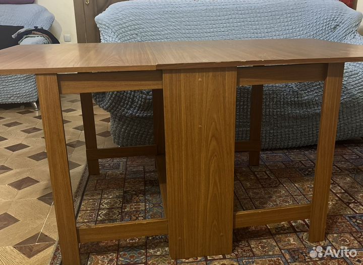 Стол-книжка