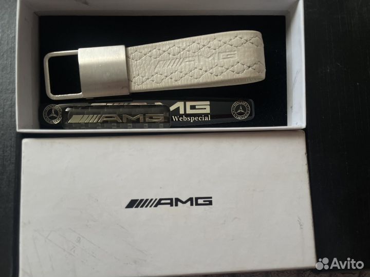 Брелок Mercedes-Benz AMG White Leather