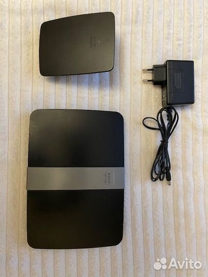 Wifi роутер Cisco и репитер (усилитель сигнала)