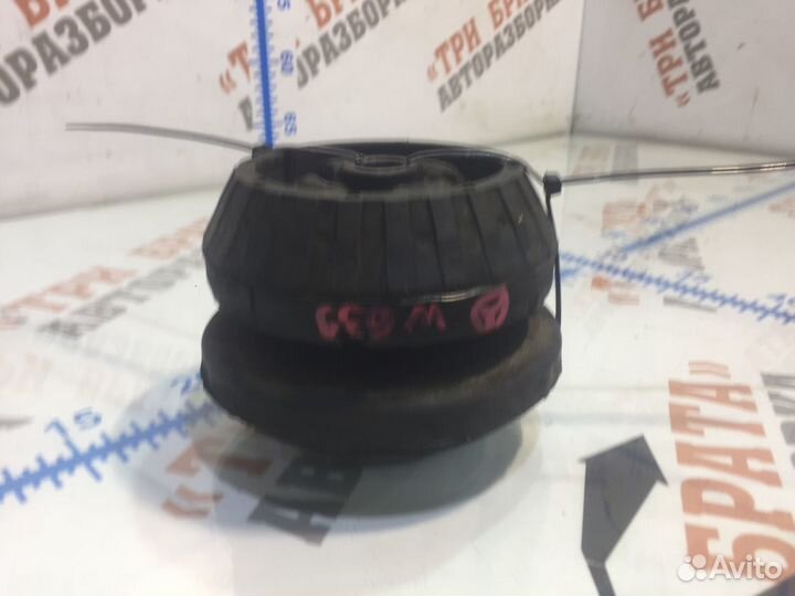 Мерседес Опорная подушка переднего амортизатора