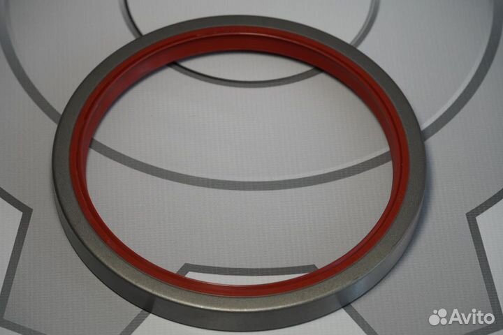 Манжета ступицы задней 65115