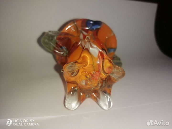 Ваза миниатюрная. Цветное стекло