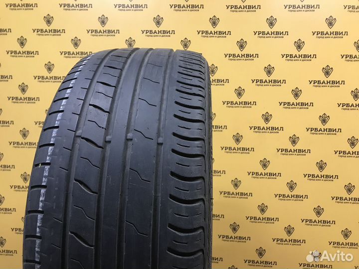 Royal Black Royal Performance 215/35 R18 84W