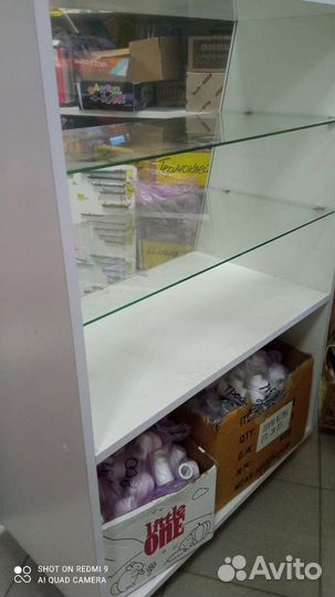 Тумба витрина