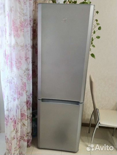 Холодильник indesit ibf181 на запчати