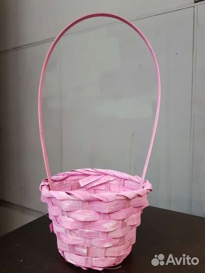Корзина плетеная для подарков