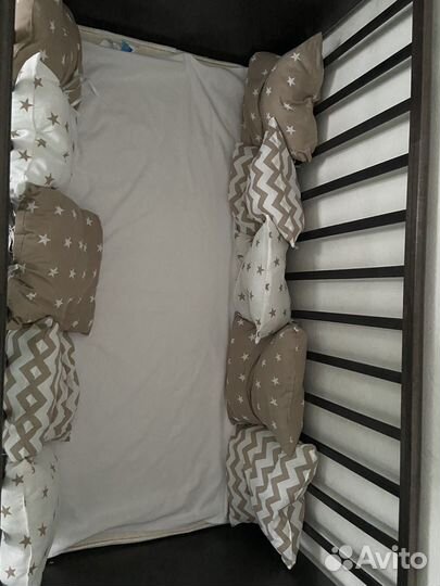 Детская кроватка трансформер с маятником