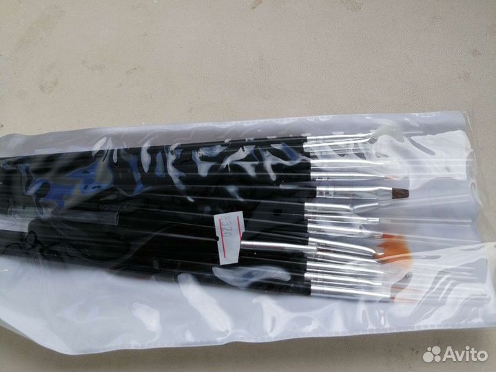 Кисти для маникюра