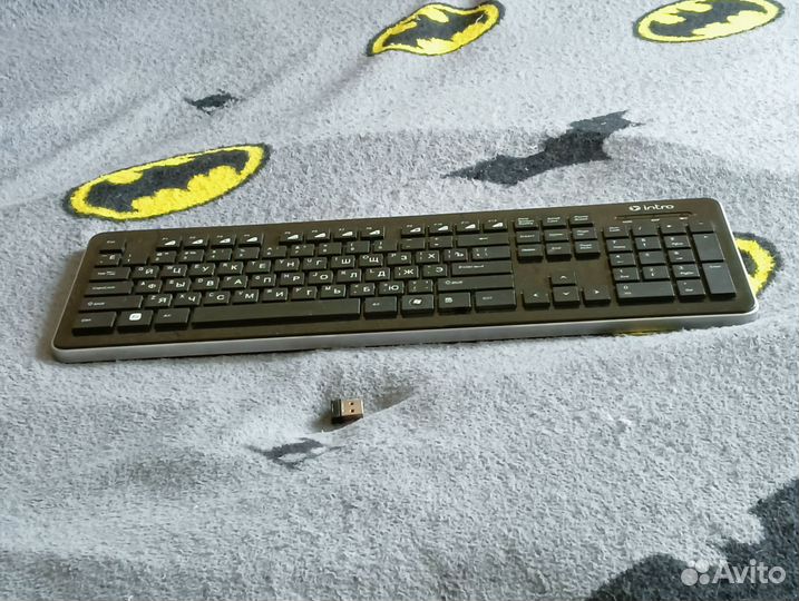 Беспроводная мышь и клавиатура