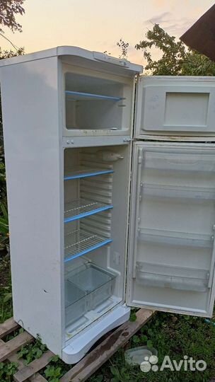 Холодильник бу indesit