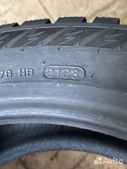 Hankook Winter I'Pike RS2 W429 255/45 R20 105T