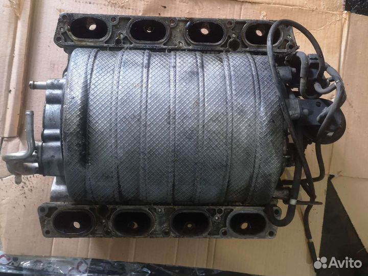 Коллектор впускной Audi A8