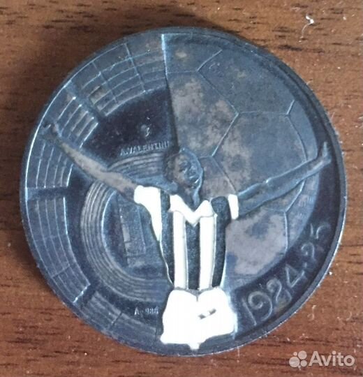 Сувенир на футбольную тематику