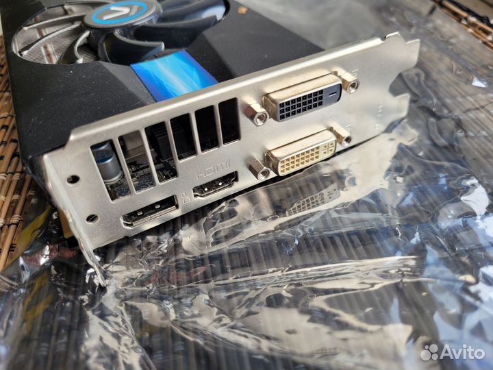 Sapphire AMD Radeon R9 270X 2Gb