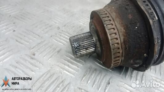 Полуось передняя правая (приводной вал, ШРУС)