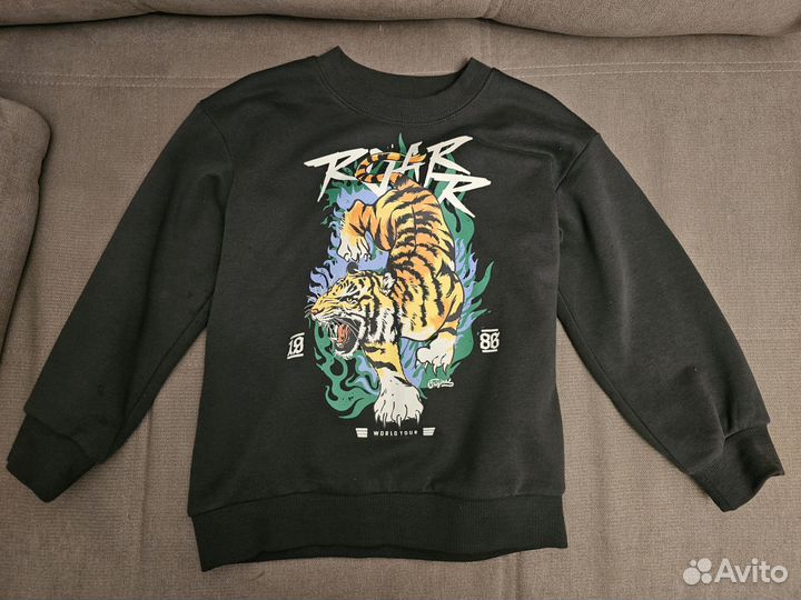 Кофты для мальчика 4-6лет