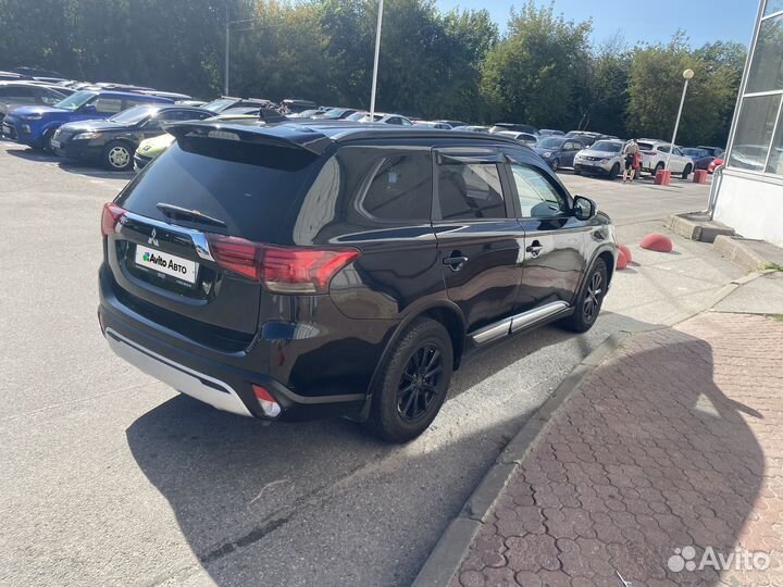 Mitsubishi Outlander 2.0 CVT, 2018, 159 000 км