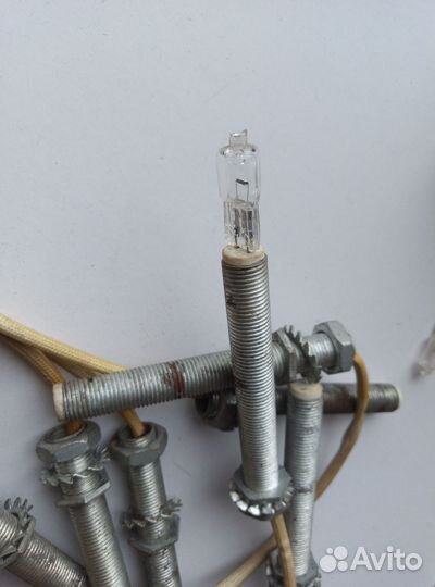 Плафоны стекляннные с патронами